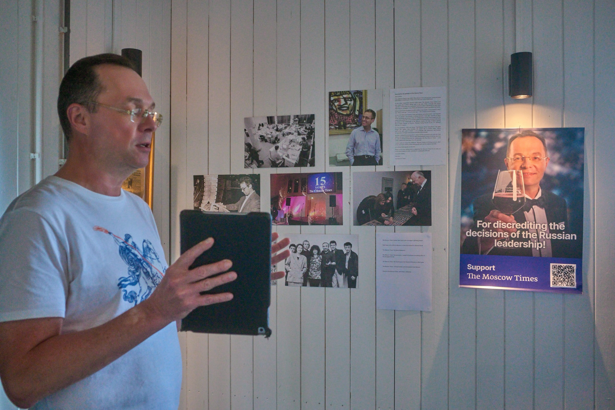 Alexander Gubsky telling the story of The Moscow Times
